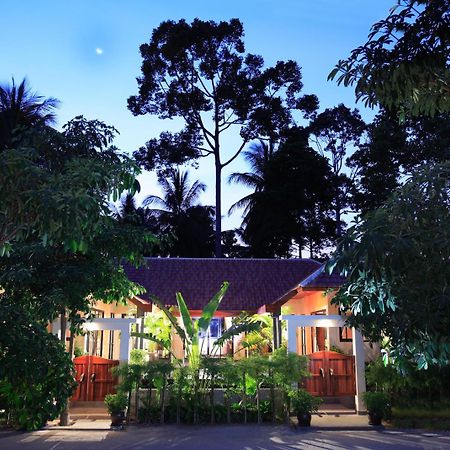 Ban Kao Tropical Boutique Residence Praia de Laem Set Exterior foto